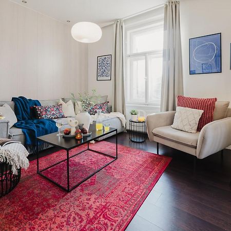 Prague Days - Stylish Apartment - Netflix - Hip District Bagian luar foto