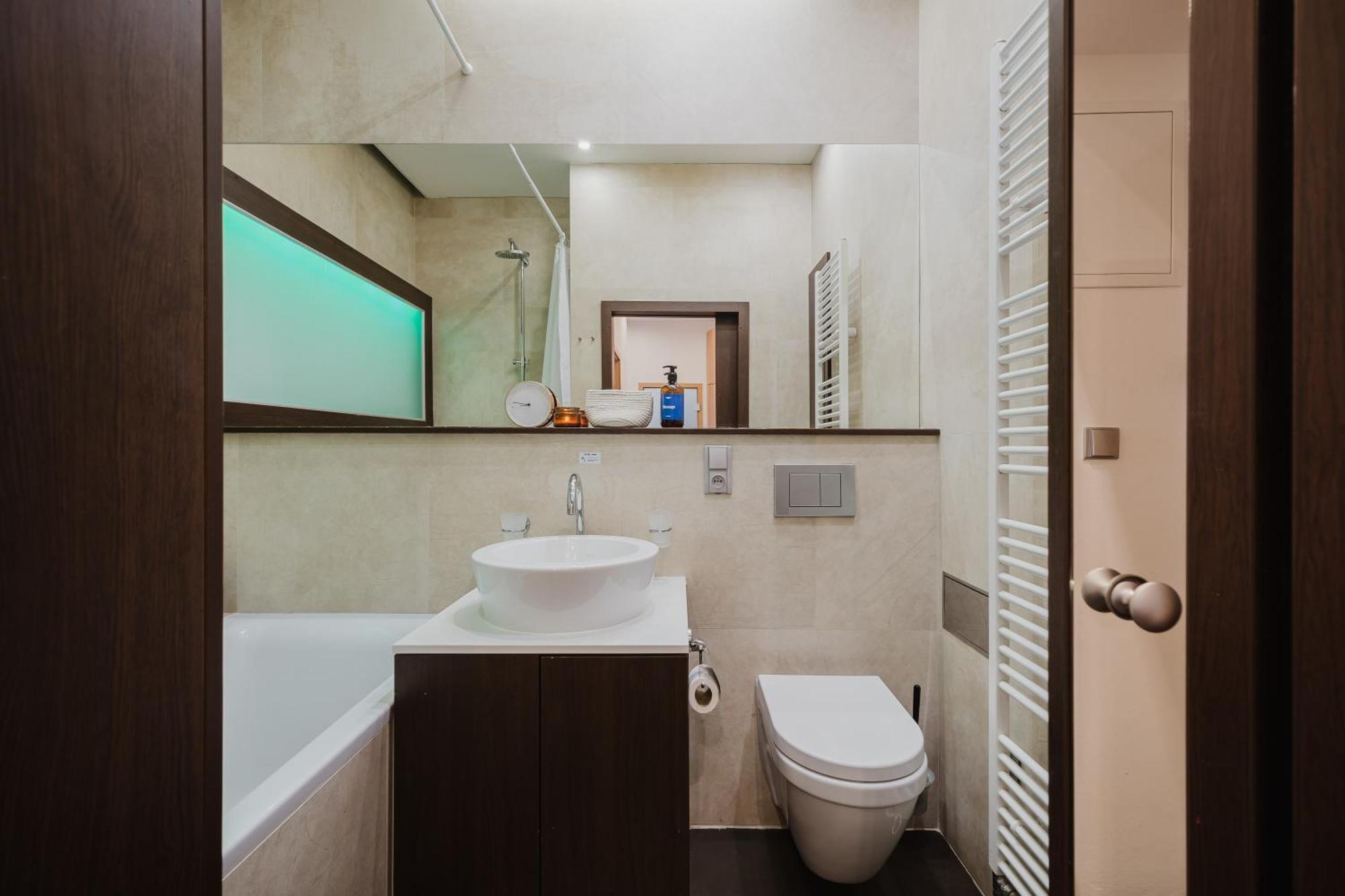 Prague Days - Stylish Apartment - Netflix - Hip District Bagian luar foto