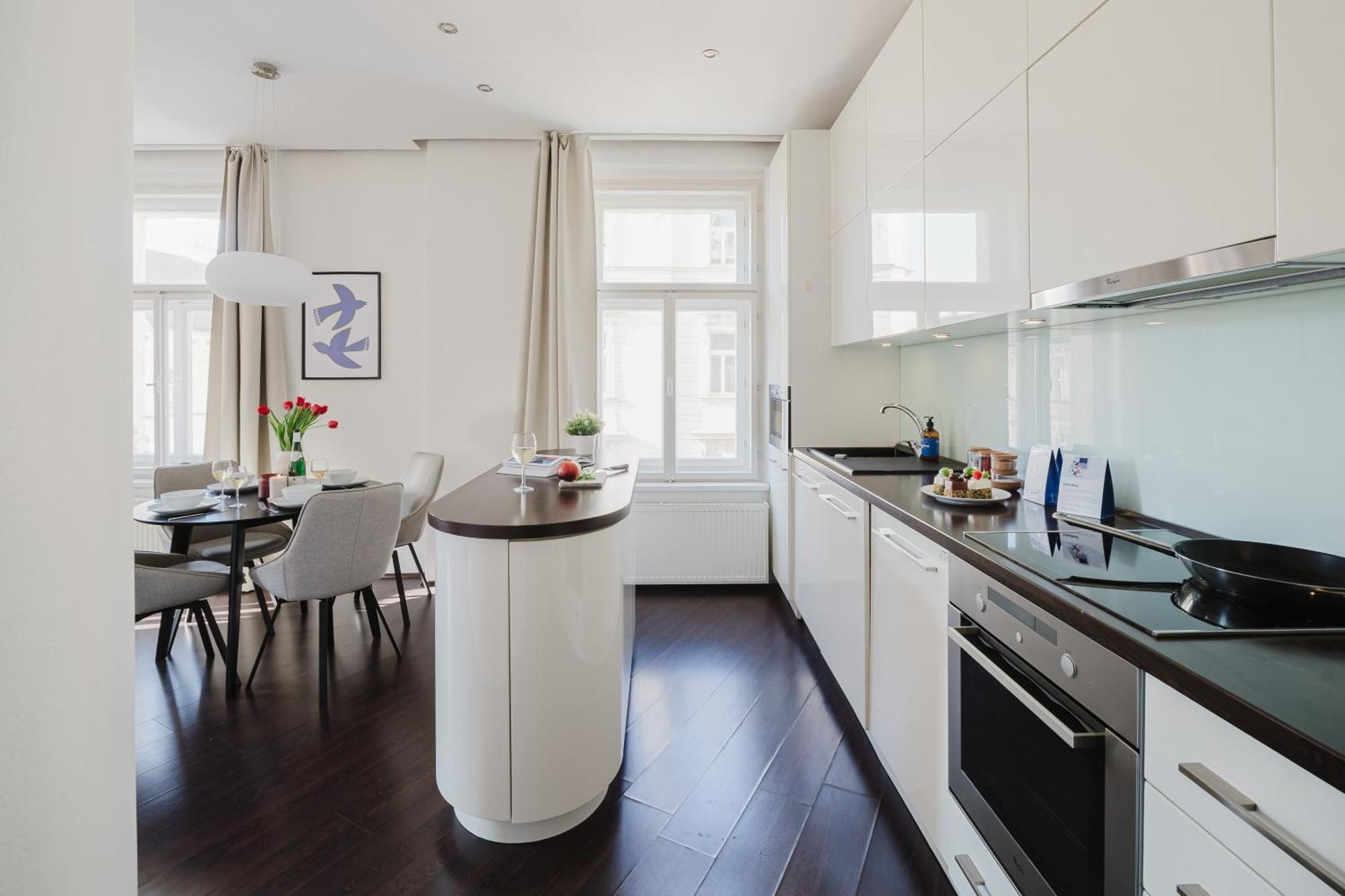 Prague Days - Stylish Apartment - Netflix - Hip District Bagian luar foto